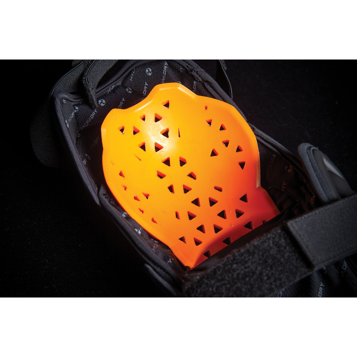 Kolenní chrániče ICON KNEE FIELD ARMOR 3 černé vel. L/XL