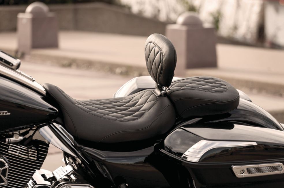 Sedadlo motocyklu MUSTANG Wide Tripper pro Harley-Davidson FLHT/FLTR/FLHX/FLHR 2008-2021 