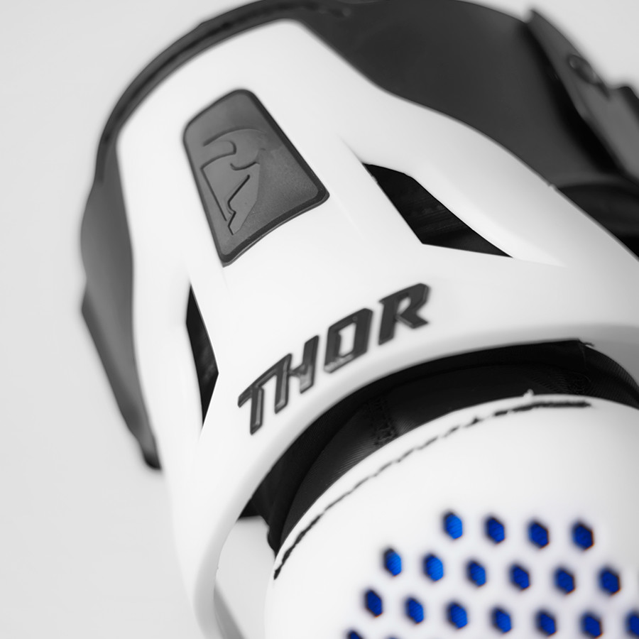 Dětské kolenní kloubové chrániče THOR SENTINEL LTD bílá/černá/modrá - pár velikost S/M