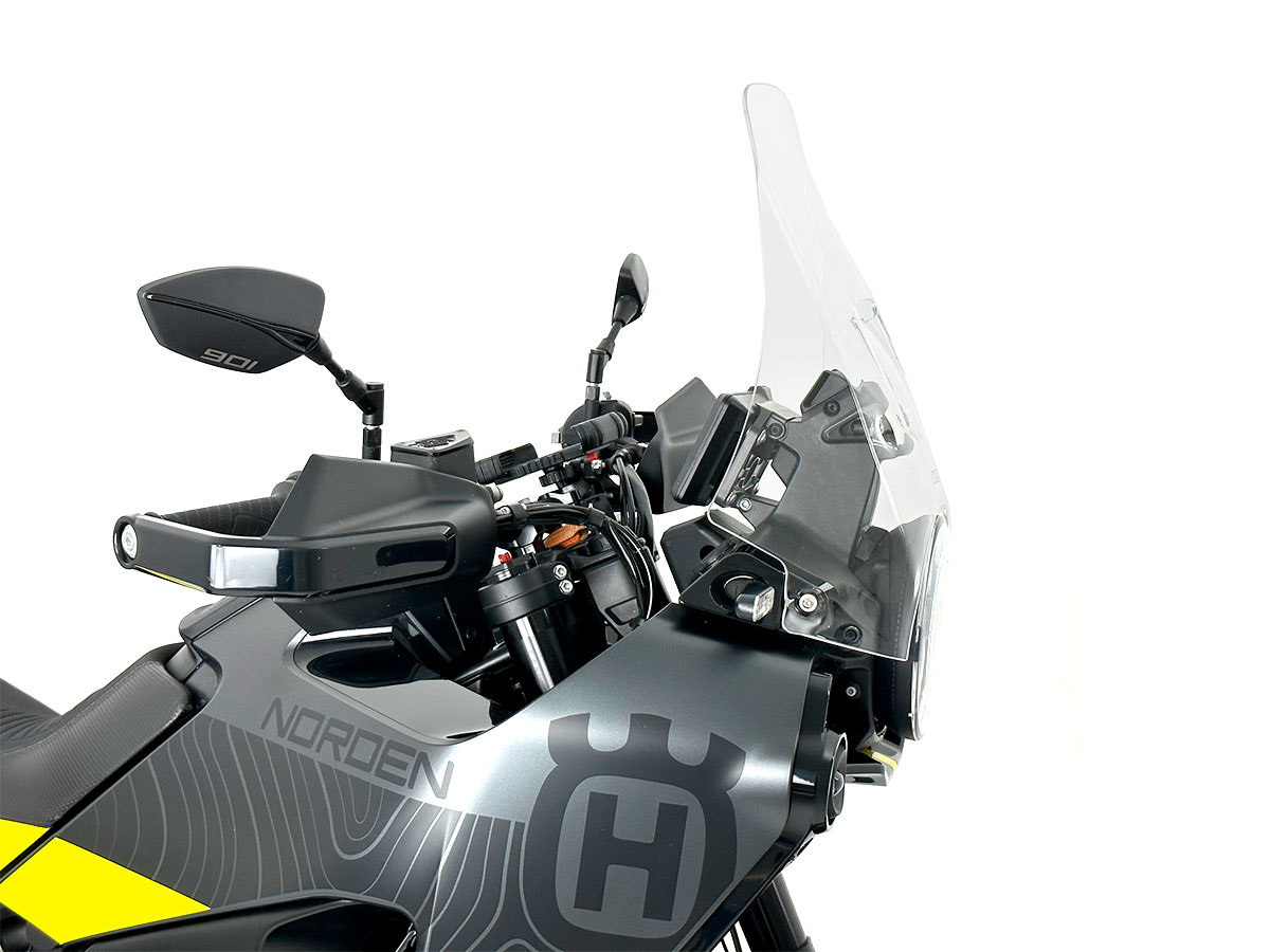 Plexi motocyklu WRS verze CAPONORD pro HUSQVARNA NORDEN 901 EXPEDITION rok 2023-2024 barva čirá, výška plexi 40 cm 