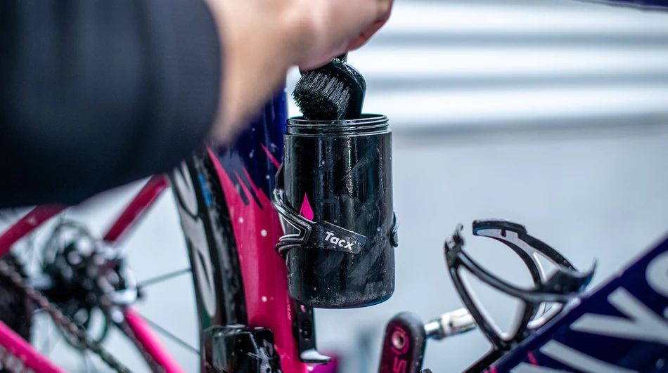a Plastová láhev na nářadí MUC-OFF Tool Bottle objem pro 450 ml tekutiny