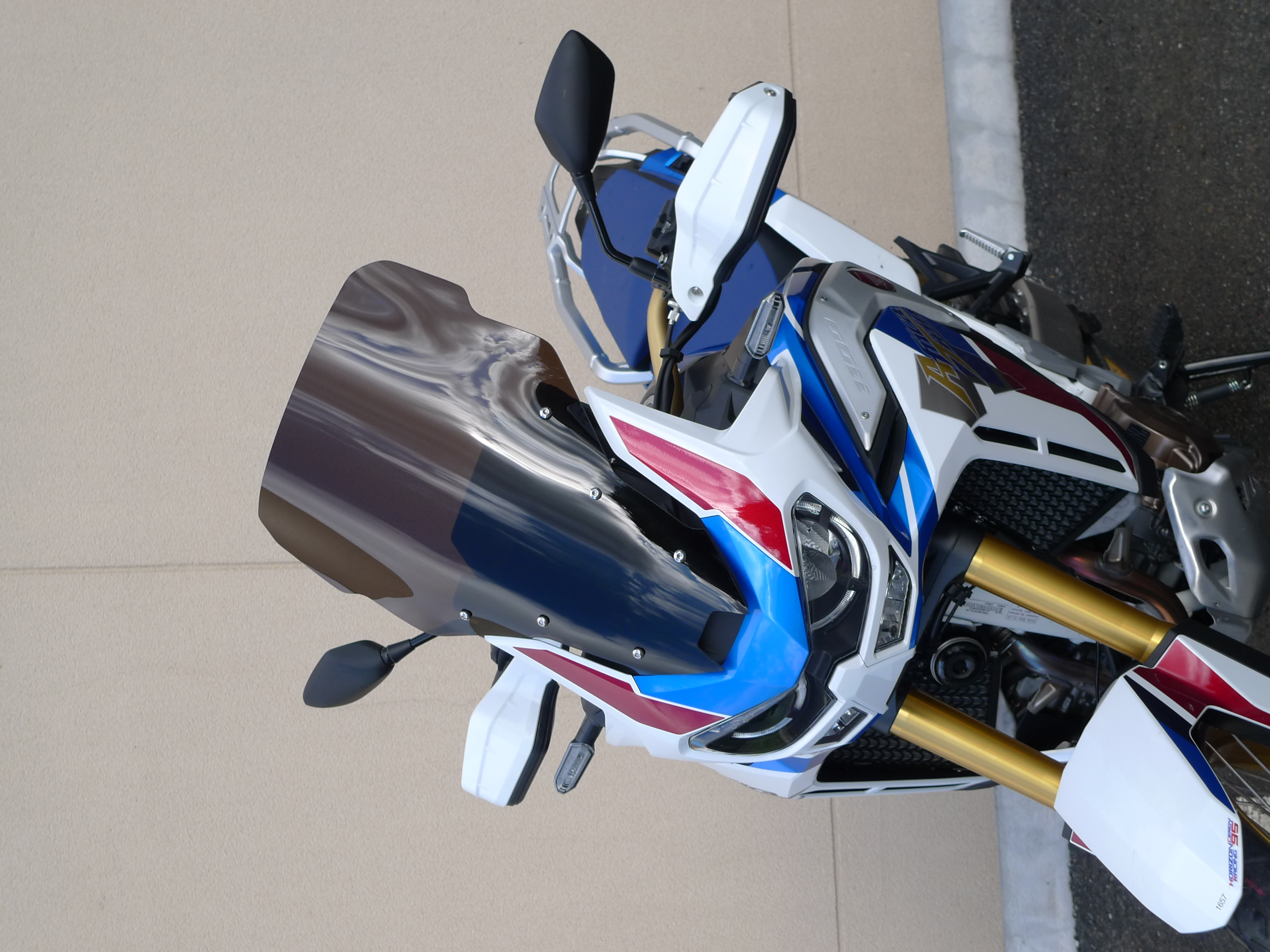 Plexi na motocykl BULLSTER - verze HIGH/VYSOKÉ - pro HONDA CRF1100 A Twin rok 2020-2021 kouřově černé, výška 50 cm 