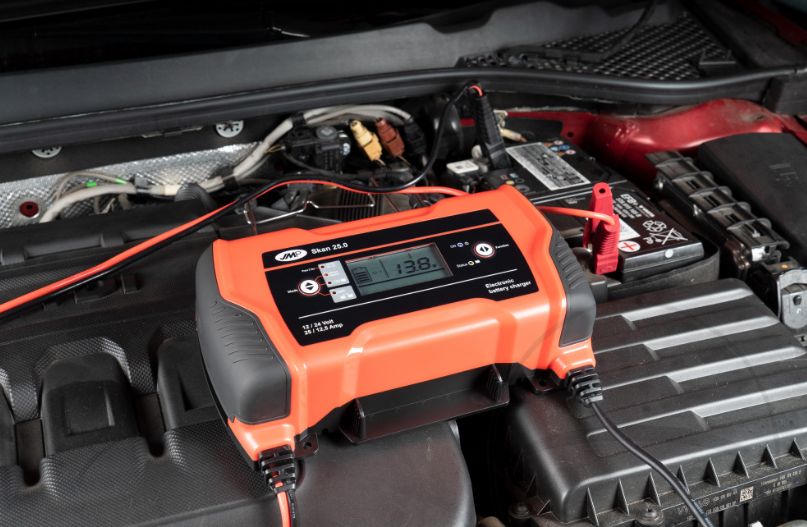 Nabíječka baterií JMP SKAN LADEG 25.0 12V/24V 5-25A, pro baterie od 5 Ah do 800 Ah