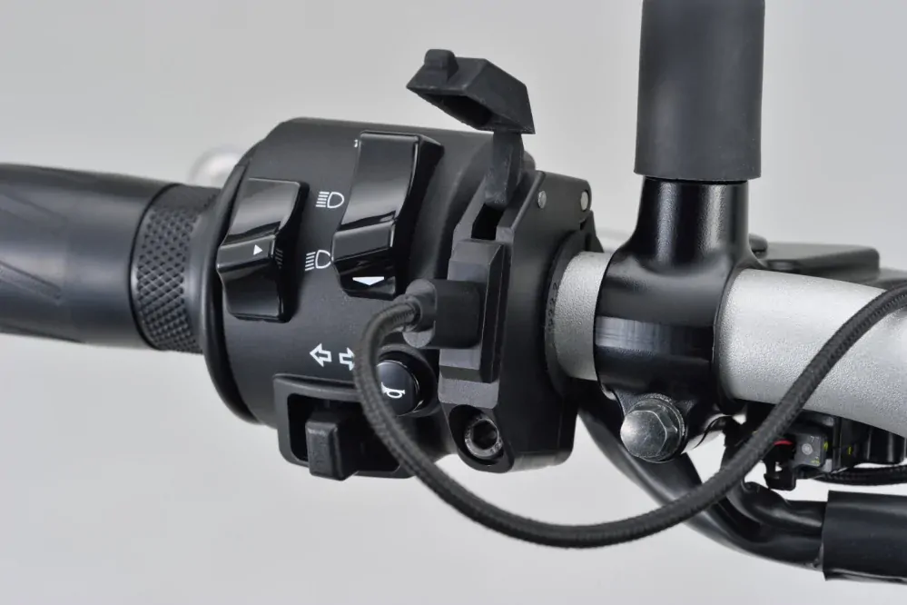 USB-C zásuvka pro motocykl DAYTONA SLIM TYPE C, 1 PORT 