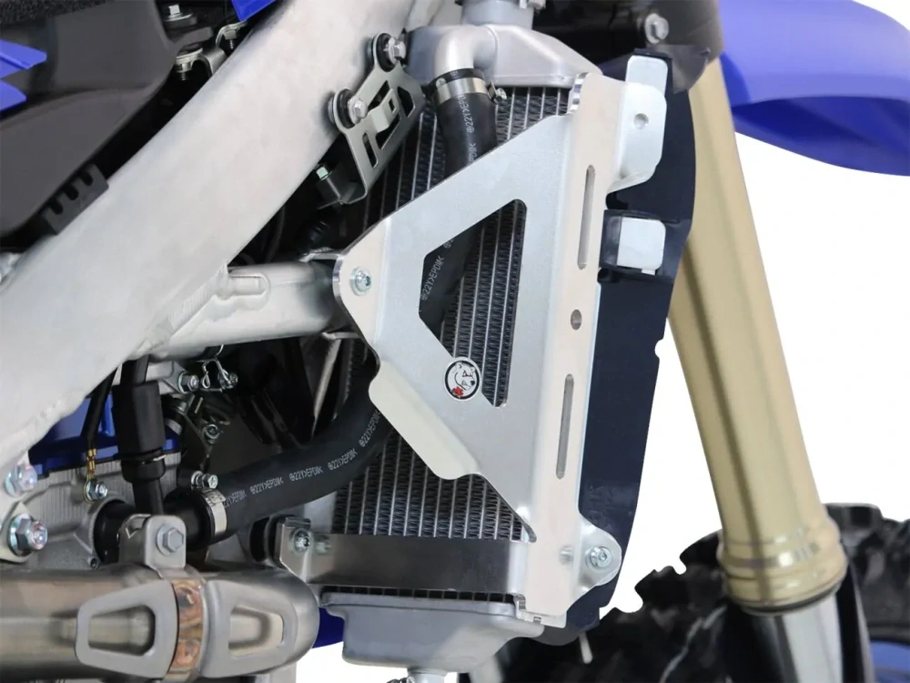Výztuhy chladičů motocyklu AXP RACING RADIATOR BRACES pro YAMAHA YZ 250 F rok 2024-2025