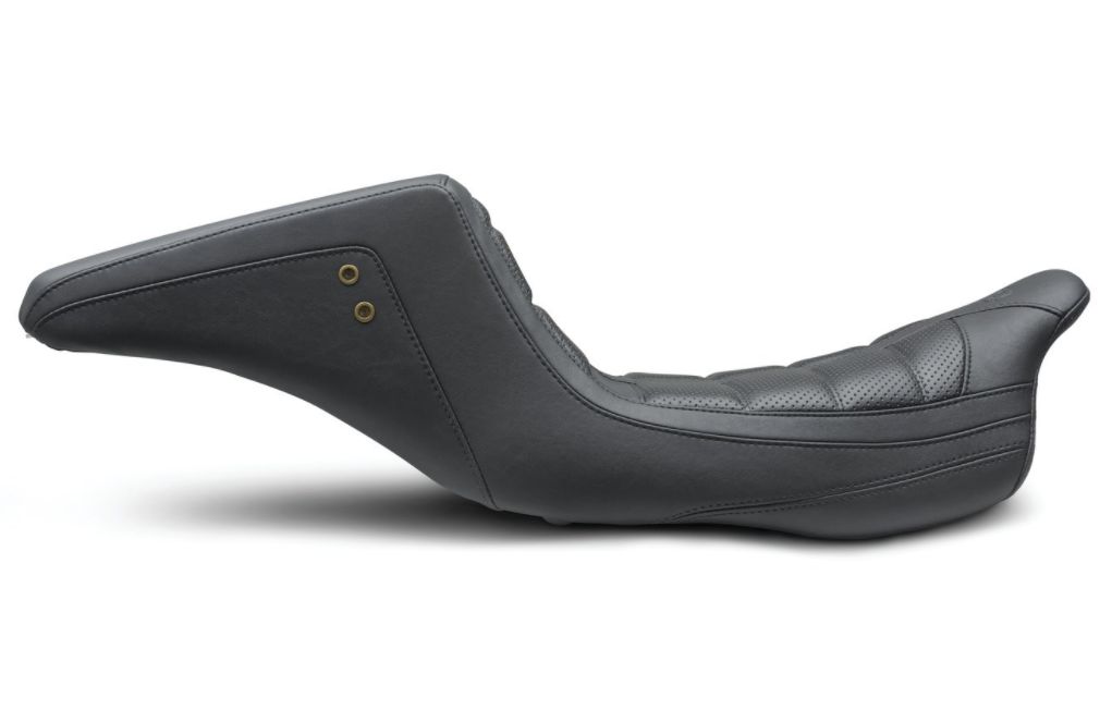Sedadlo motocyklu MUSTANG Squareback pro Harley-Davidson FLHT/FLHR/FLHX/FLTRX/FLTRU 2008-2021