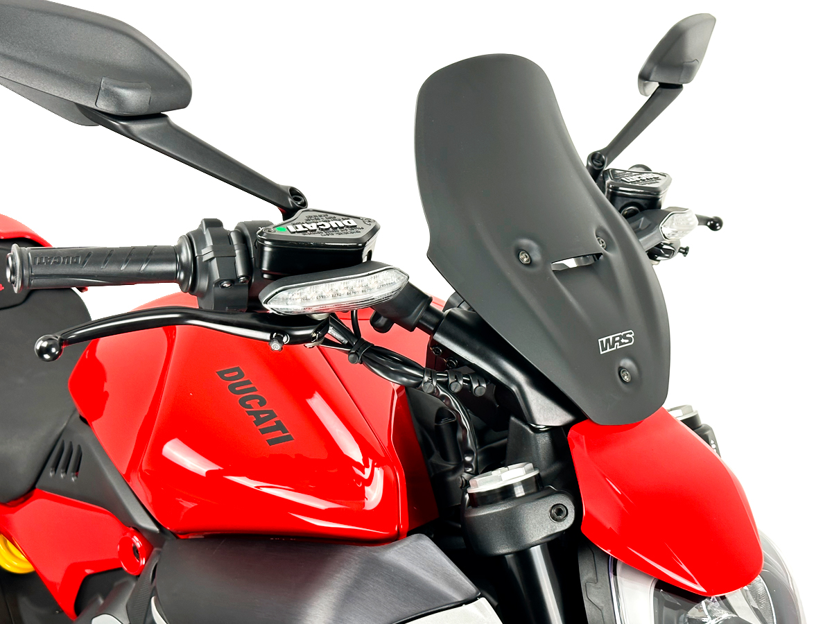 Plexi motocyklu WRS TOURING pro DUCATI DIAVEL V4 1200 ABS rok 2023, výška plexi 33,5 cm, šíře plexi 28 cm, barva matná černá/neprůhledné