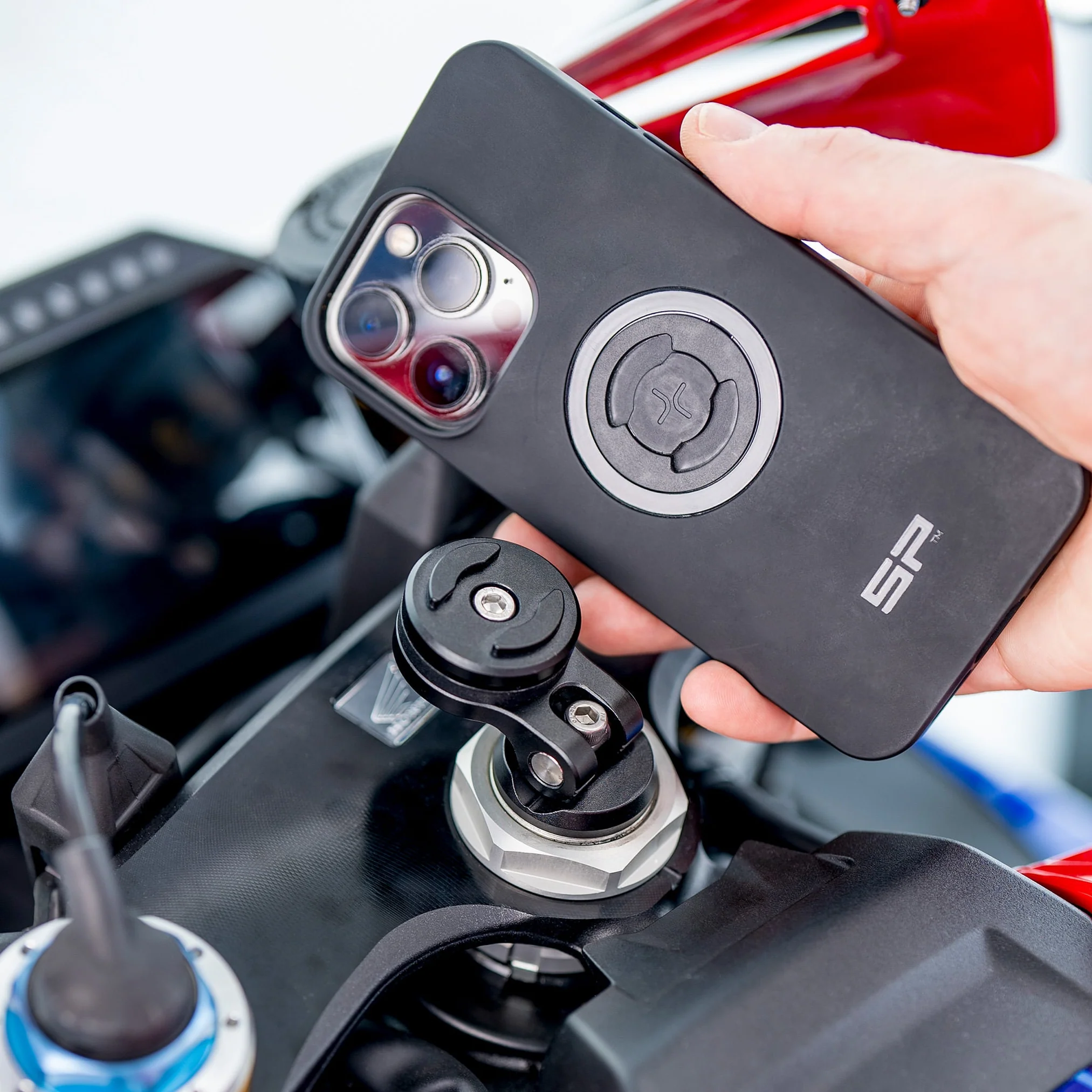 Držák mobilního telefonu do středu řídítek motocyklu SP CONNECT MOTO STEM MOUNT 53214 pro průměr 12-29,9 mm, včetně 6-ti kusů podložek