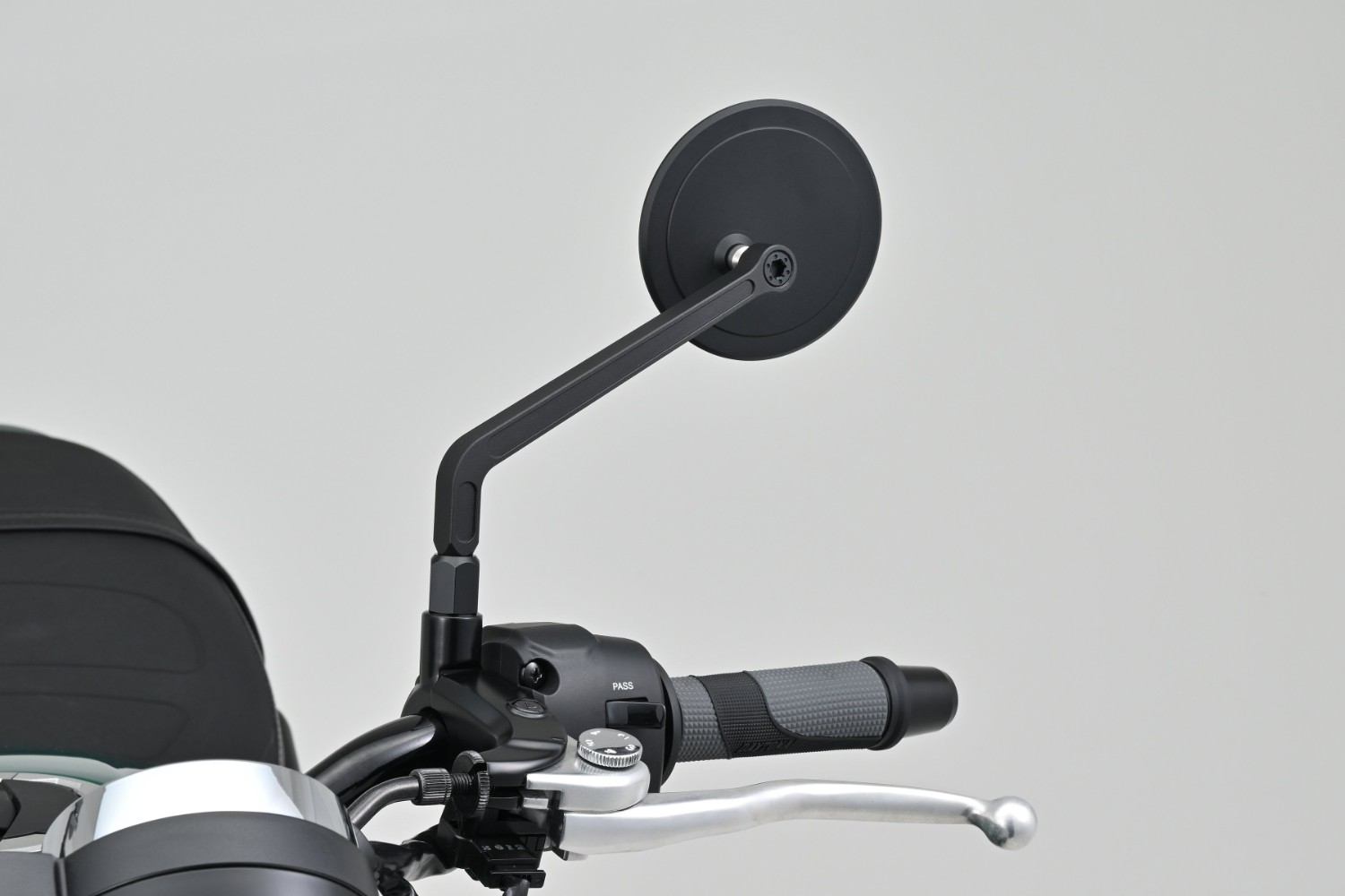 Zpětné zrcátko motocyklu DAYTONA D-MIRROR-16 FLAT-ROUND 80998 , barva černá, 1 kus, pozice levá strana