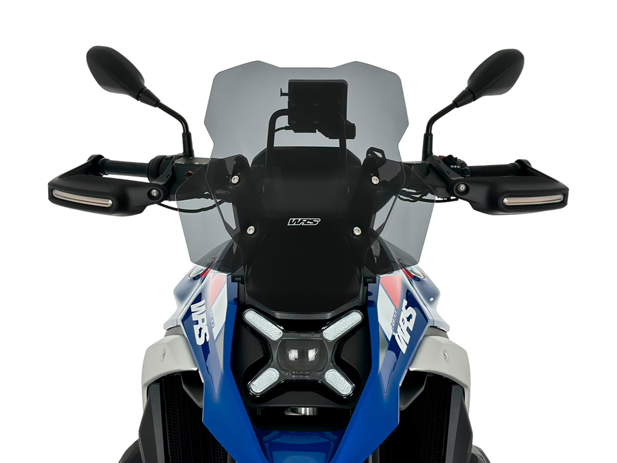 Plexi motocyklu WRS TOURING BM088FS pro BMW R 1300 GS ABS rok 2023-2024 barva tmavě kouřová bez deflektorů 