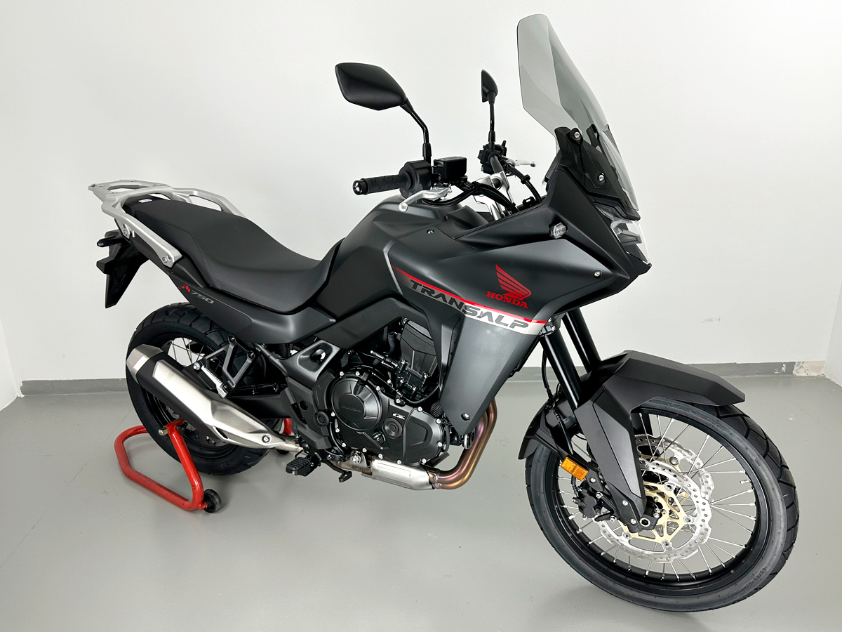 Plexi motocyklu WRS verze CAPONOURD pro HONDA XL 750 TRANSALP ABS rok 2023-2024 barva kouřová, výška plexi 50,5 cm