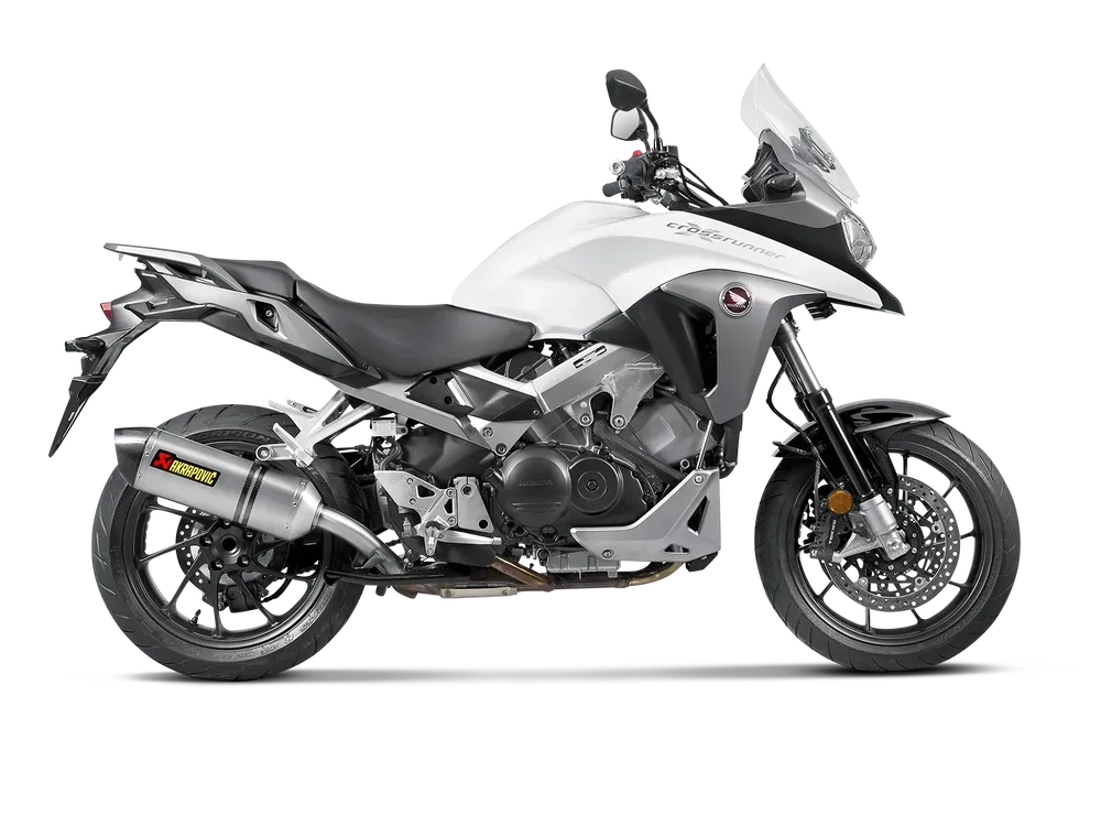 Koncovka výfuku motocyklu AKRAPOVIČ SLIP-ON SERIES MUFFLERS pro HONDA VFR 800 F rok 2014-2016, homologovaná