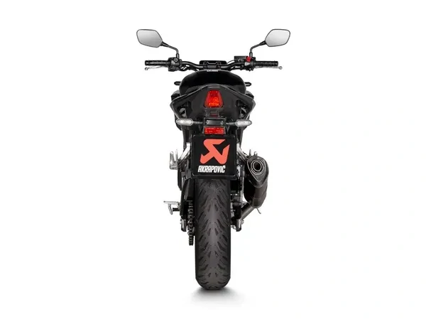 Koncovka výfuku motocyklu AKRAPOVIČ SLIP-ON SERIES MUFFLERS pro HONDA CB 400 / 500 F rok 2021-2025, homologovaná
