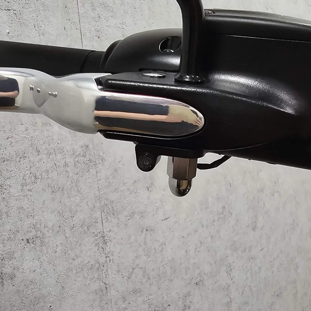 Led blinkr na řidítka motocyklu KELLERMANN DASH A 187.115 pro HARLEY DAVIDSON SOFTAIL rok 2018 a výš, pozice montáže přední pravá strana, 1 kus, rozměr 11 x 48 x 13 mm 