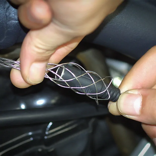 Lankový nástroj na protahování kabelů a vedení stísněnými prostory BIKESERVICE TOOL WIRE FINGER BS1034