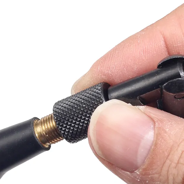 Přípravek k montáži nebo demontáži zacvakávacích ventilků bezdušových pneumatik BIKESERVICE TOOL VALVE STEM PULLER BS70011