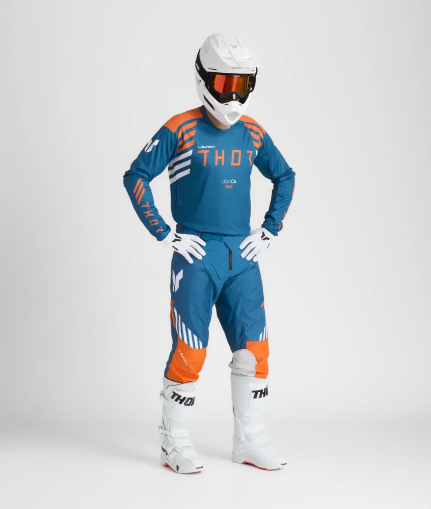 Motokrosová přilba / MX helma THOR FLEET WHITEOUT  barva bílá lesklá