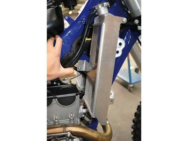 Výztuhy chladičů motocyklu AXP RACING RADIATOR BRACES pro SHERCO SCF 250/ 300 FACTORY rok 2019-2020