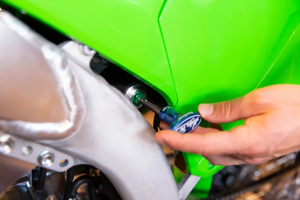 Přípravek pro nastavení komprese a odskoku zadního tlumiče MOTION PRO SHOCKSETTER velikost 14 mm