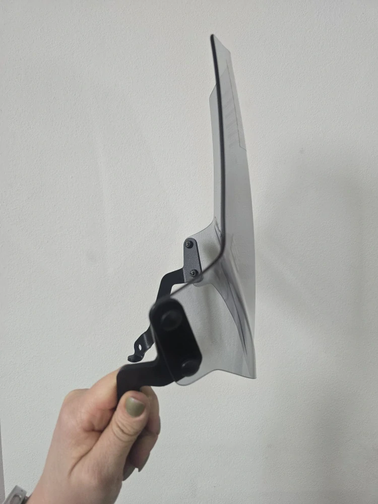 A Motocyklové plexi PUIG verze SPORT pro  MV AGUSTA BRUTALE 800 RR 2013-2017 BARVA PLEXI H - KOUŘOVÉ rozměry plexi výška 31 cm x šíře 38 cm