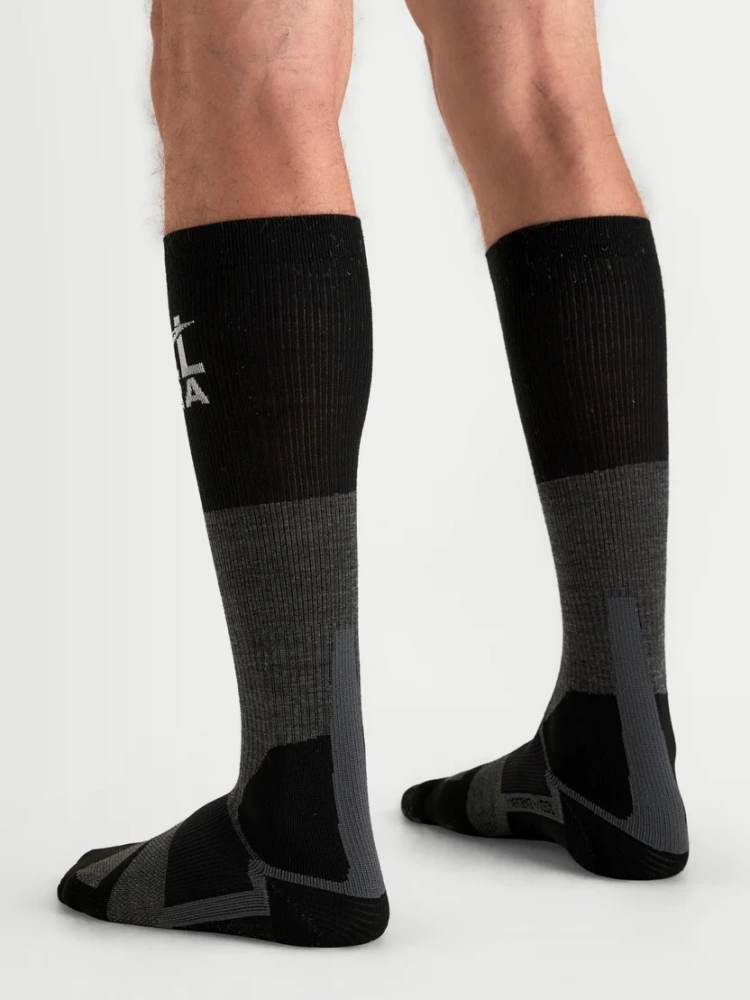 Dlouhé ponožky/podkolenky s příměsí merino vlny ALPINESTARS AT 8 MERINO WOOL SOCK barva černá/šedá velikost L pro nohu o velikosti 44-47
