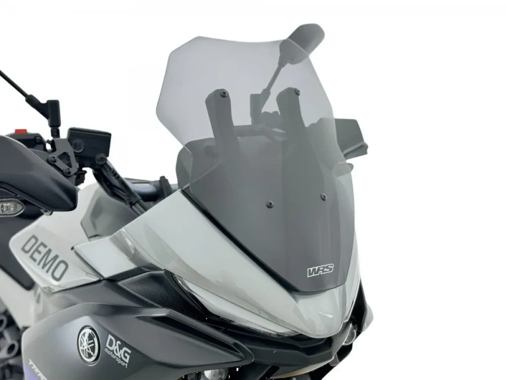 Plexi motocyklu WRS verze SPORT pro YAMAHA RACER 7 / GT rok 2025-2026 barva tmavě kouřová, výška 39 cm