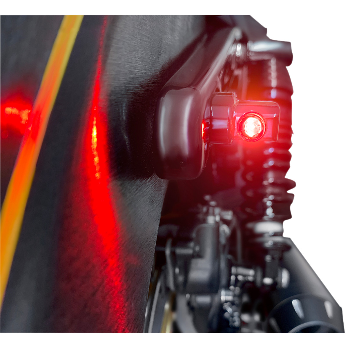 Zadní světlo / brzdové světlo / blinkr motocyklu HEINZ BIKES MODEL 3V1 pro HARLEY DAVIDSON modely 1993-2020 , barva černá, pár 