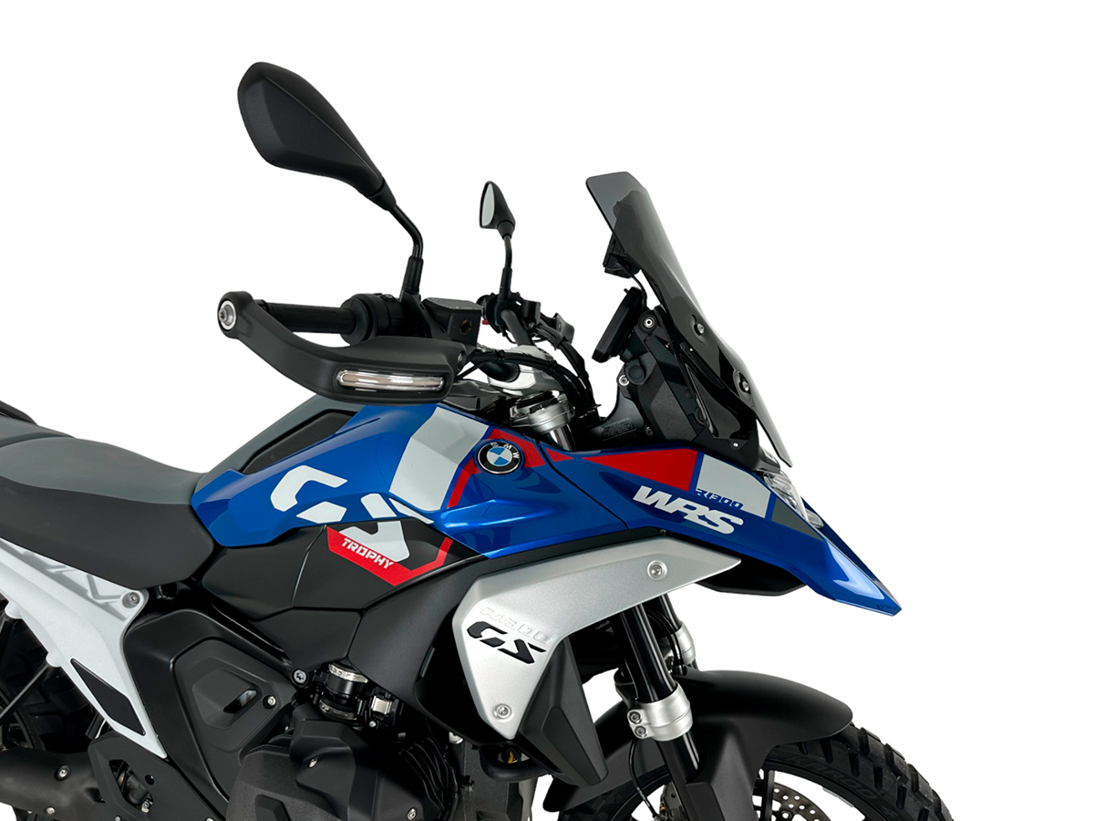 Plexi motocyklu WRS TOURING BM088FS pro BMW R 1300 GS ABS rok 2023-2024 barva tmavě kouřová bez deflektorů 