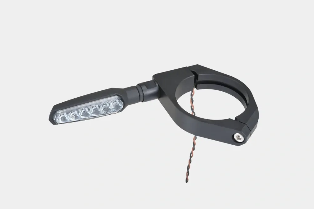 Objímky na vidlice pro uchycení blinkrů DAYTONA ALUMINUM FORK CLAMP SET - pár, pro vidlice o průměru 41 mm