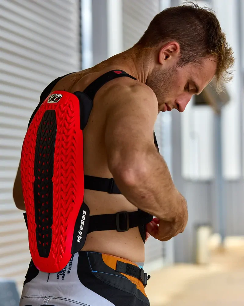 A Hrudní / zádový chránič / chránič těla  ALPINESTARS A-5 PLASMA CHEST PROTECTOR černá/ červená velikost M/L