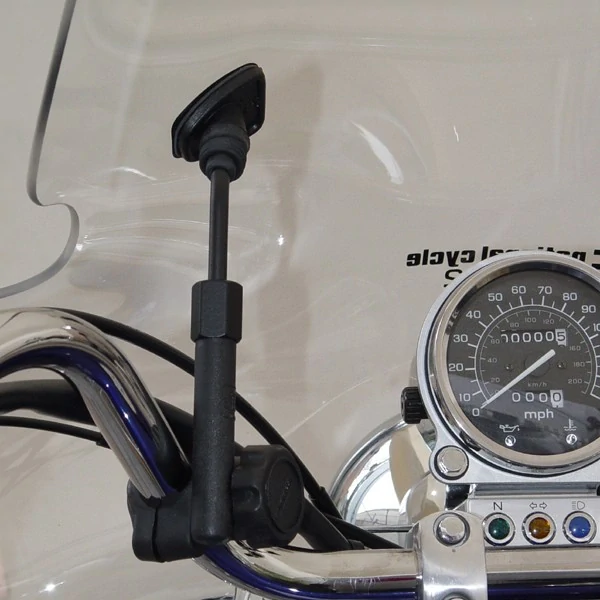 Plexi motocyklu NATIONAL CYCLE  PLEXISTAR N8202-01 pro HONDA VF 700C Magna rok 1984-1986 barva čirá, výška plexi 52 cm