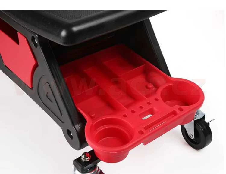 Dílenské sedátko na kolečkách s odkládacím stolečkem maximální zatížení 135 kg barva černá/červená