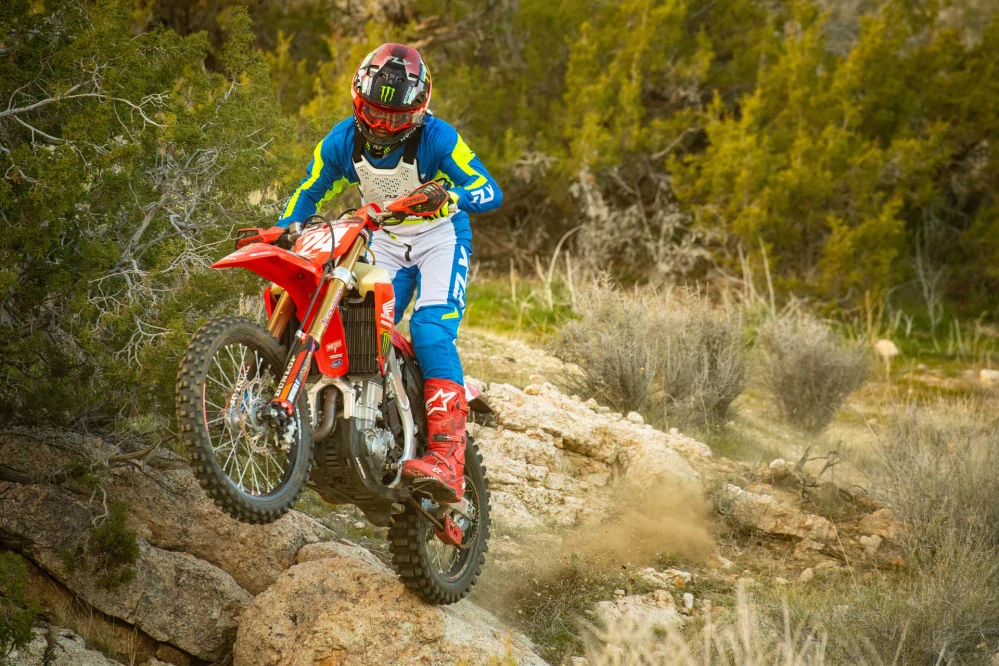 Chránič hrudi a zad pro motokros, MTB a další aktivity / chránič hrudníku a zad FLY RACING BLUEPRINT RCH-1 barva černá velikost L/XL obvod hrudníku 107–122 cm