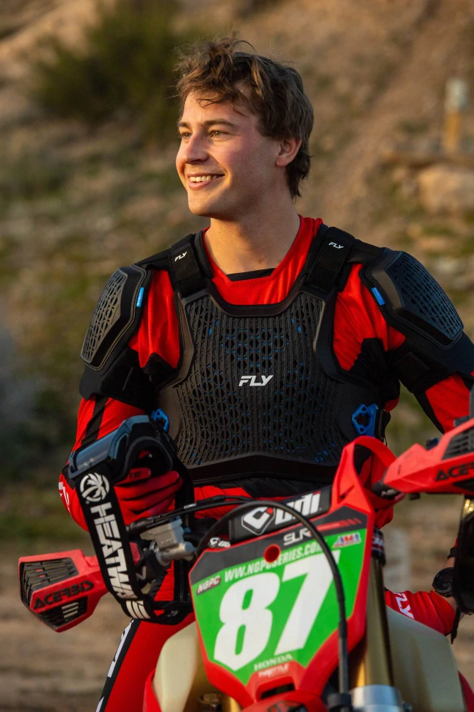 Chránič hrudi, zad a ramen pro motokros, MTB a další aktivity / chránič hrudníku a zad FLY RACING BLUEPRINT RCH-2 barva černá velikost S/M obvod hrudníku 94–107 cm