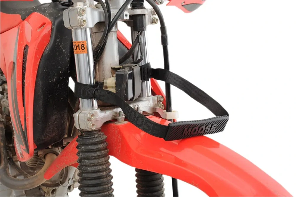 Přední madlo / vytahovací popruh pro enduro a cross MOOSE RACING FRONT LIFT STRAP