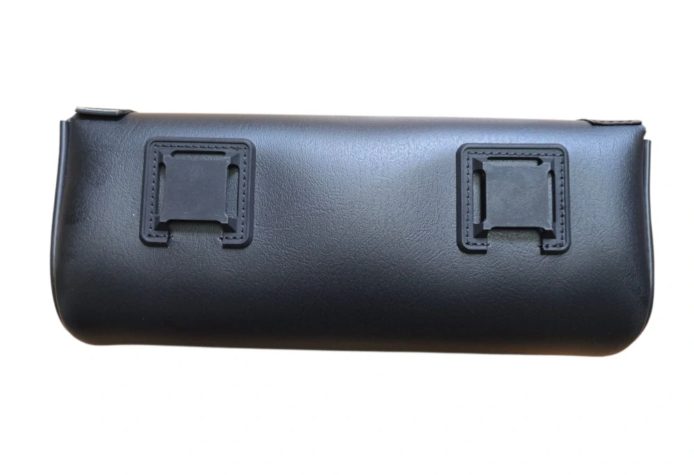 a Rolka na chopper Saddlemen Highwayman tool bags-CLASSIC velikost L rozměr 30,5 cm x 10 cm x 14 cm