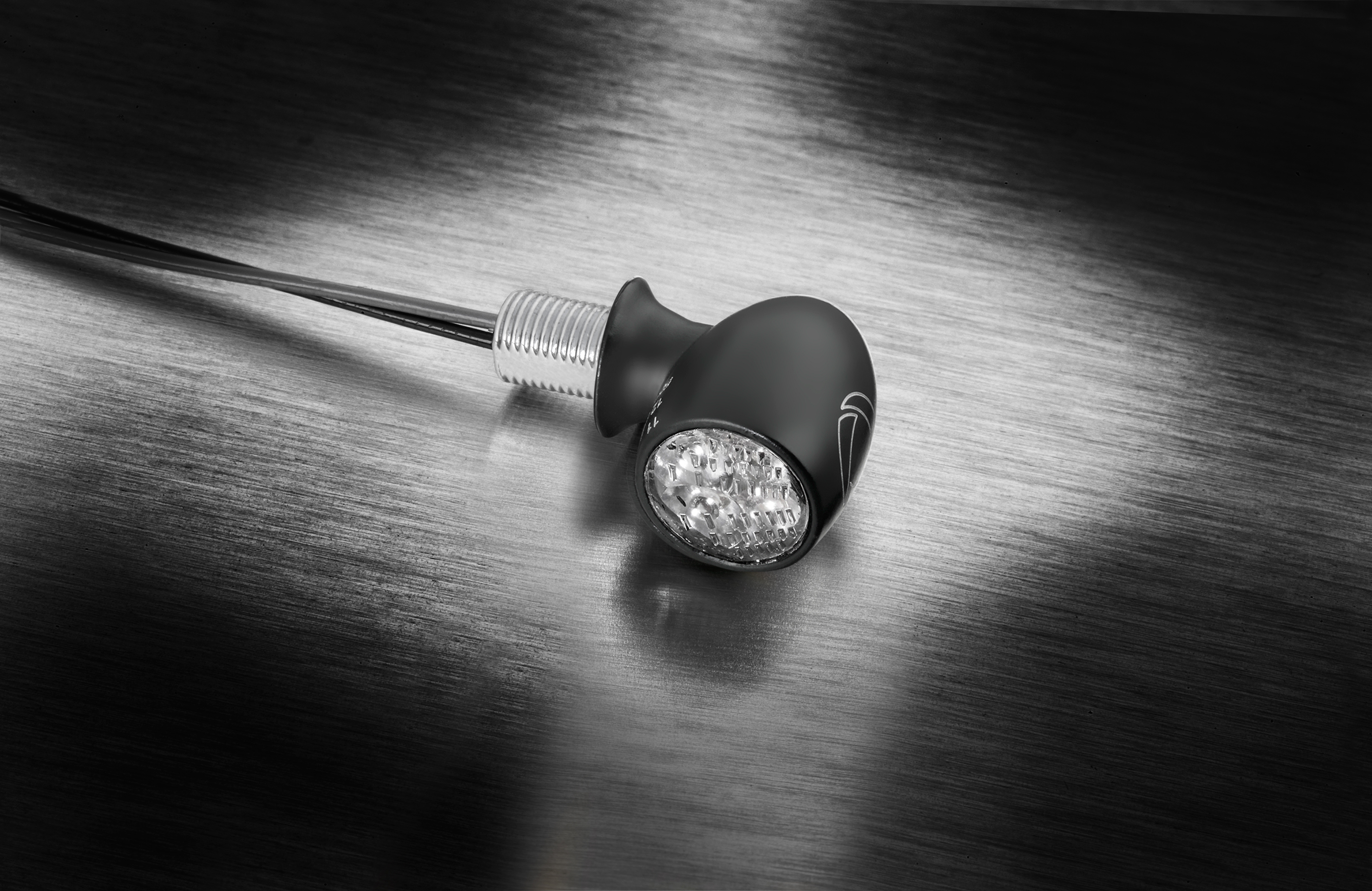 Zadní světlo/brzdové světlo/blinkr KELLERMANN ATTO DF BLK R - BARVA ČERNÁ/ČÍRÉ SKLÍČKO 