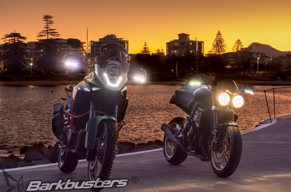 Sada LED indikátorů - blinkrů  pro kryty páček BARKBUSTERS HANDGUARDS LED AMBER LIGHT - pár  