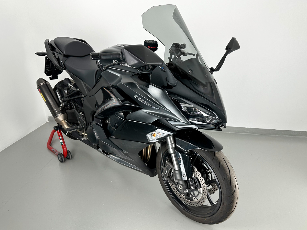 Plexi motocyklu WRS verze CAPONORD pro motocykly KAWASAKI Ninja 1000 SX ABS rok 2017 až 2023, výška plexi 47 cm, barva kouřová