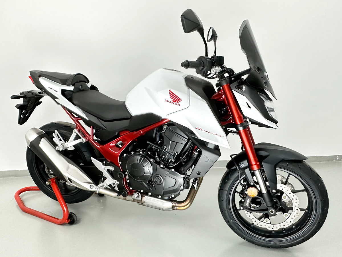 Plexi motocyklu WRS verze TOURING pro HONDA HORNET 750 ABS rok 2023-2024 barva kouřová, výška plexi 43 cm