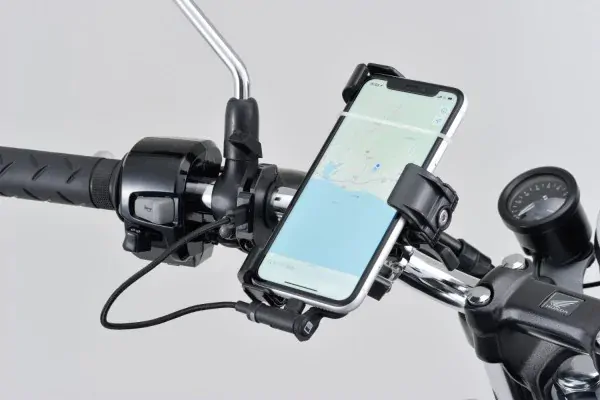 USB-C zásuvka pro motocykl DAYTONA SLIM TYPE C, 1 PORT 