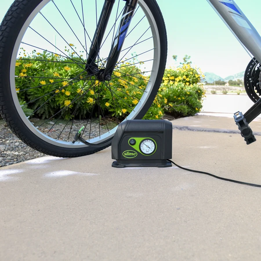 Přenosný mini kompresor pro nafukování pneu 12V SLIME TYRE INFLATOR