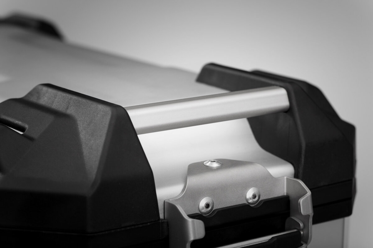 Boční motocyklový hliníkový kufr SW-MOTECH TRAX ADV SIDE CASES obsah 45 litrů, barva stříbrná, montážní pozice levá, 1 kus