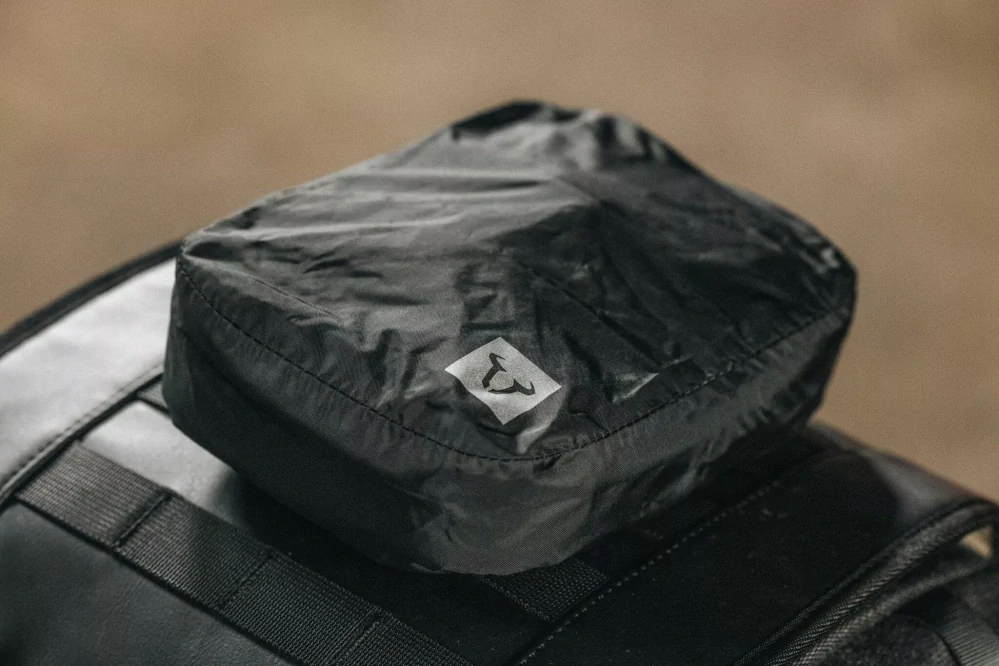 Textilní přídavná taška / doplňková taška SW MOTECH LEGEND GEAR LA10 ACCESORRY BAG černý, celkový objem 1,5 l