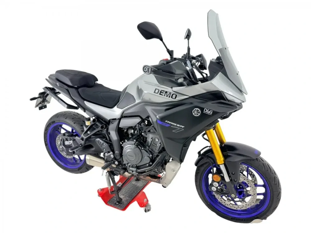 Plexi motocyklu WRS verze TOURING pro YAMAHA RACER 7 / GT rok 2025-2026 barva kouřová, výška 53,5 cm
