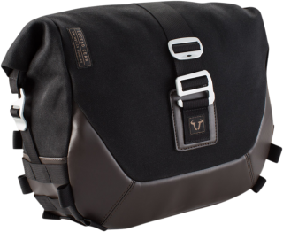 Motocyklová brašna SW MOTECH SADDLEBAG LEGEND LS1 31 cm L x 26 cm W x 14 cm, 9,8 L kapacita