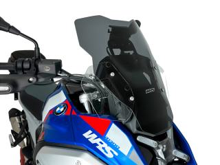 Plexi motocyklu WRS TOURING BM088FS pro BMW R 1300 GS ABS rok 2023-2024 barva tmavě kouřová bez deflektorů 