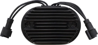 Regulátor dobíjení / regulátor napětí DRAG SPECIALTIES PREMIUM VOLTAGE REGULATOR pro HARLEY DAVIDSON FXS /  FLST / FLS rok 2011-2017 barva černá
