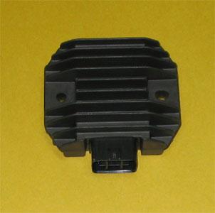 Regulátor dobíjení pro YAMAHA YFM 660 Grizzly